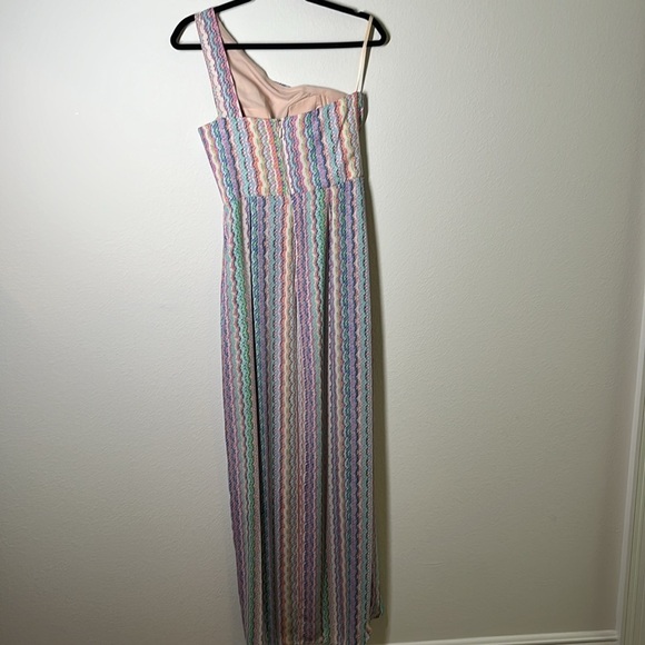 BCBG MAXAZRIA Dries Georgette One-Shoulder Maxi Dress | Size 2 | High Slit - Picture 6 of 8